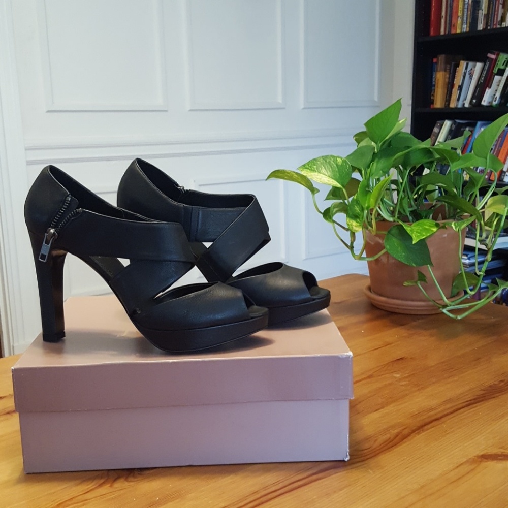 JCrew Lindy platform peep toe sandals, size 9